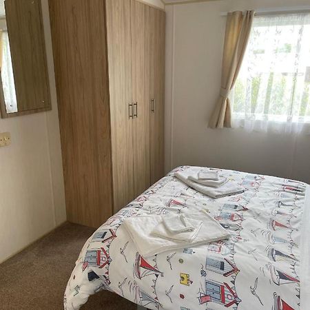 Parkdean Static Caravan On Cherry Tree Holiday Park Great Yarmouth Buitenkant foto