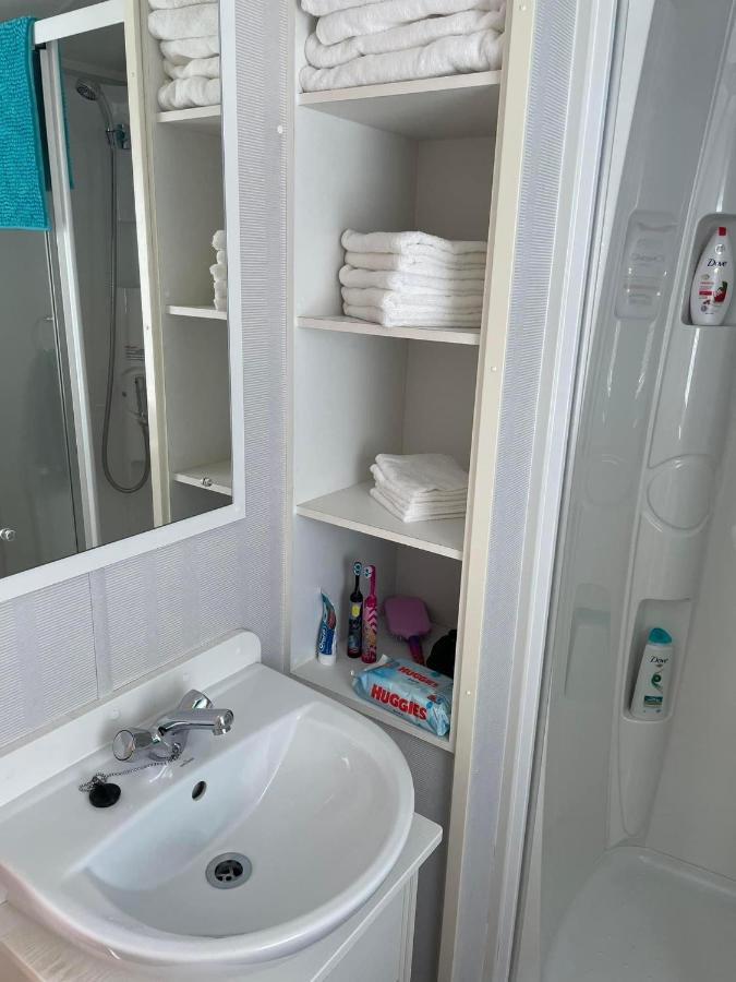 Parkdean Static Caravan On Cherry Tree Holiday Park Great Yarmouth Buitenkant foto